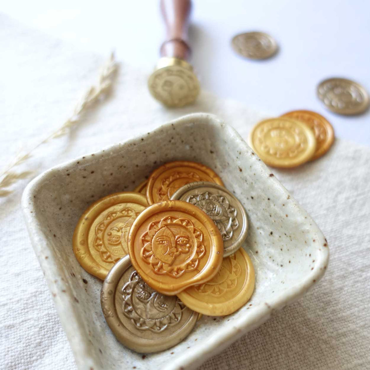 Mixed Golds Amber Bronze Yellow 100pcs sealing wax beads