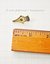 Fountain Pen Nib Enamel Pin — Writer Gift — Hard Enamel Pin
