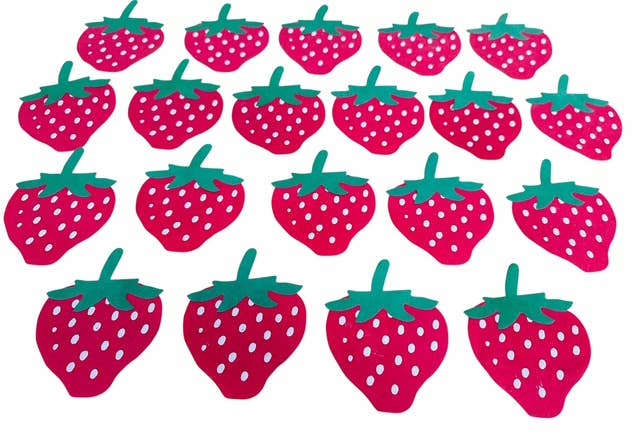 6ft Paper garland, Strawberry