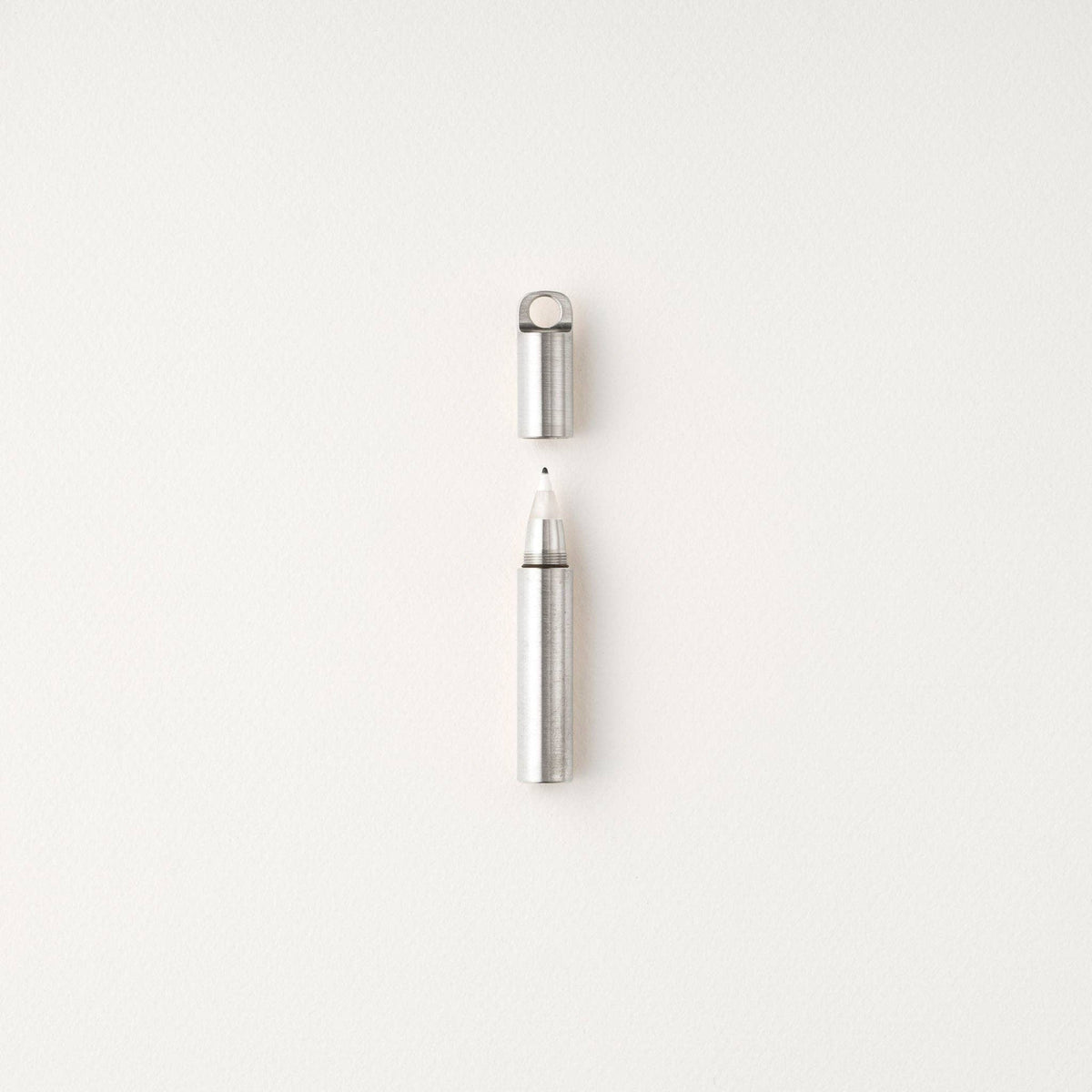 The Field Mouse – refillable travel pen